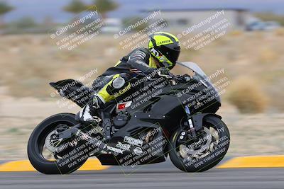 media/Jan-14-2023-SoCal Trackdays (Sat) [[497694156f]]/Turn 4 Set 2 (1030am)/